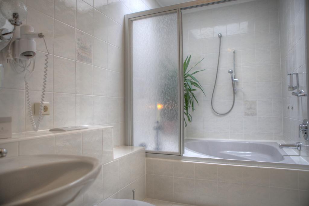 Romantik Hotel Zum Lindengarten Kurort Jonsdorf Room photo